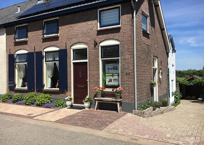 Onze Logeerkamer Homestay Deil